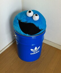 adidas Originals | 座れない缶スツール(インテリア雑貨)