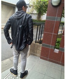 背後☆☆ | 確かカバンはVANQUISHこれもかなーーーり前に購入してボロボロだけどお気に入りだから大事に使っている(割とボロボロ感も気に入っている)(その他)