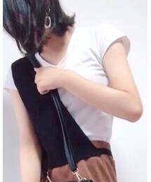 沖縄で500円で買った白VネックＴ笑 | Tシャツ/カットソー