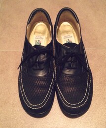 LAURA GIACCONE | イタリアの黒い革の靴(スニーカー)