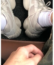 yez | スニーカー