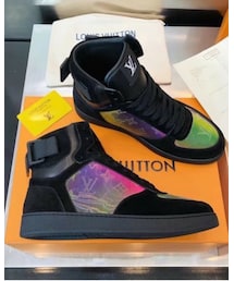 LOUIS VUITTON | スニーカー