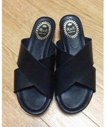 R&E | SALEでゲット‼️(サンダル)