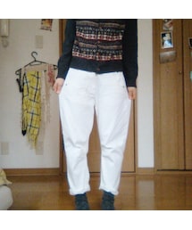 on the couch | デニムパンツ