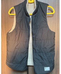 bsr | 海外の輸入店で買いました☺️リバーシブルで使えるので暖かいし使い勝手が良いしなので重宝しています∩^ω^∩(ダウンベスト)