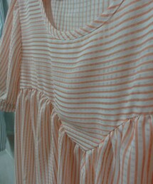 applegreenstore | ✔️輕透橘色直條上衣（黃、橘、藍）
✔️高腰裙（有彈性 深藍、淺藍）(デニムスカート)