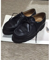 Paraboot | フランスの1LDKで購入したミカエル。ジャストで履くと少し可愛く見えるので、あえてワンサイズ大きいのにしました。雨の日でも履けて本当にタフなシューズだと思います！本場で本場の革靴を買えた思い出が詰まっているので一生持っておきたいアイテムです😊(その他シューズ)