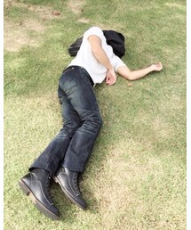 芝生と木漏れ日 | インテリア