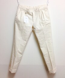 SOPHNET. | 2014aw サマーコーデュロイのクロップドパンツ

ストレッチのきいたホワイトのサマーコーデュロイ
9分丈で裾がダブル ツータックにD管付き(その他パンツ)