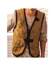 green label relaxing | フィッシャーマンズベスト
コットン63% ナイロン37%のほぼロクヨンクロスにコーデュロイのパイピング
アンティーク調でクラシカルなデザインで質とデザイン共に◎(ベスト)