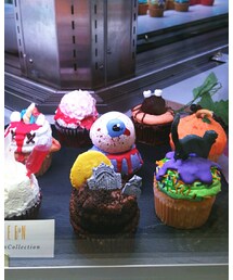 モナークオブロンドン | その他