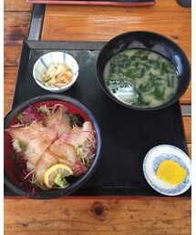 ある日の昼飯、鳴門の鯛丼 | その他