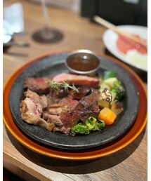 ステーキ3種盛🥩 | 食器
