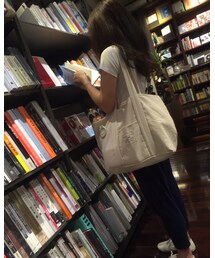 スターバックス TSUTAYA TOKYO ROPPONGI | 本