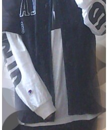 UNDEFEATED  | トップス