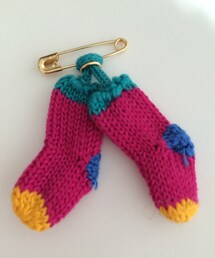 Handmade | 毛糸の靴下ブローチ
ハンドメイド好きさんからの頂き物です(ブローチ/コサージュ)