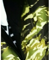STUSSY | トップス