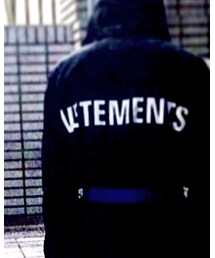 VETEMENTS | トップス