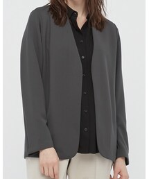 UNIQLO | ノーカラージャケット