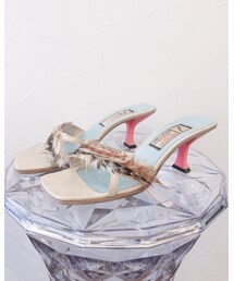 times・seven  TODA OLDHAM | ピンクの変形ヒールと羽♡(サンダル)