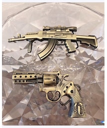 銃型・バックル | サバイバルショップでノリノリに購入✨(ベルト)