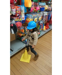 DAISO | そしてコーンを置く(笑)
工事現場か！！(おもちゃ)