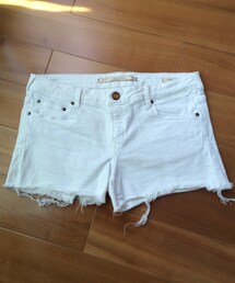ZARA WOMAN | 白いデニムのショートパンツ♡
(デニムパンツ)