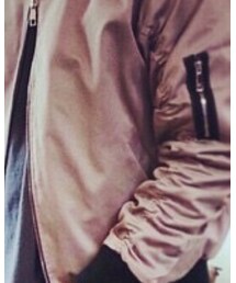 niddeguepes | ブルゾン