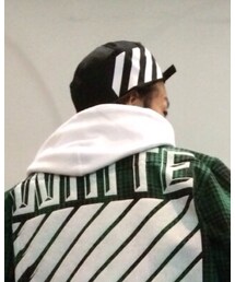 off white | パーカー