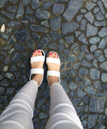 韓國 | 韓國厚底白涼鞋
喜歡看 Instagram: aiwei1007(サンダル)