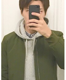 GU | パーカー