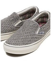 VANS | はみでた(笑)(スニーカー)