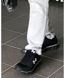 UNDER ARMOUR | スニーカー