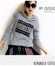 Tiffee Store | ロゴスウェットパーカー
(スウェット)