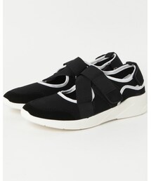 MB | スニーカー