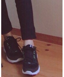 UNDER ARMOUR | スニーカー