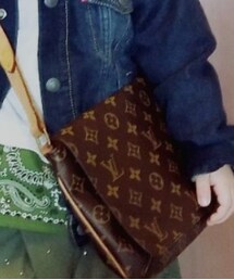 LOUIS VUITTON | ショルダーバッグ