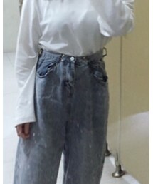 浅蓝色阔腿牛仔裤 | デニムパンツ