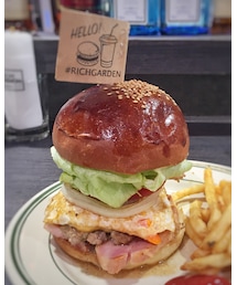 リッチガーデン ベーコンチーズバーガー エッグ追加 | その他