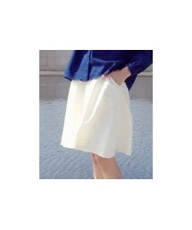 白裙：zheng(スカート)