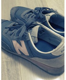 NEW BALANCE | アメリカで買ったnew balance 薄汚れてしまったけど、ロゴとソールがピンクで可愛いのです。(スニーカー)