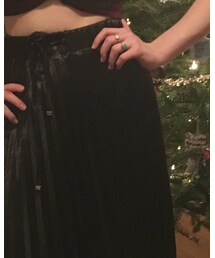 UNKNOWN. | スカート