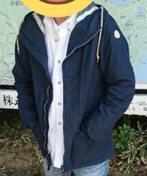 MONCLER | moncler v ena(マウンテンパーカー)