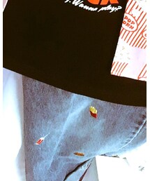 花とギター | デニムパンツ