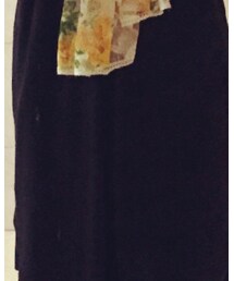 initial | タンクトップ