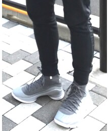 UNDER ARMOUR | スニーカー
