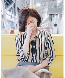 ONCE UPON A TIME | 裸白黑條紋滑料襯衫(シャツ/ブラウス)