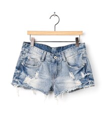 俏麗刷白抽鬚捲邊牛仔短褲(デニムパンツ)