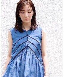 AULA AILA | トップス