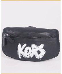 MICHAEL KORS | Cooper 37F0SCOY0O Belt Bag In Black

(ボディバッグ/ウエストポーチ)